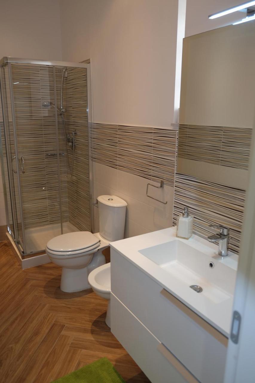 Etnea Street Apartment Catania Bagian luar foto