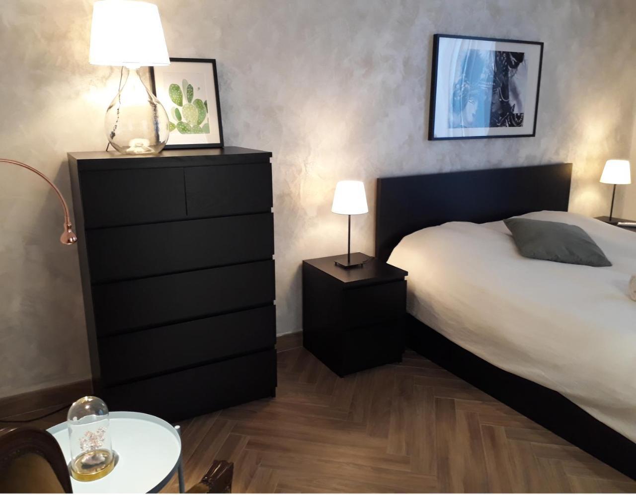 Etnea Street Apartment Catania Bagian luar foto