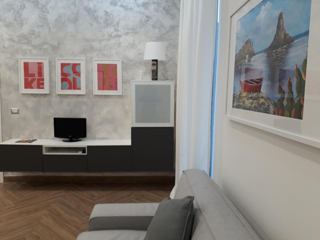 Etnea Street Apartment Catania Bagian luar foto