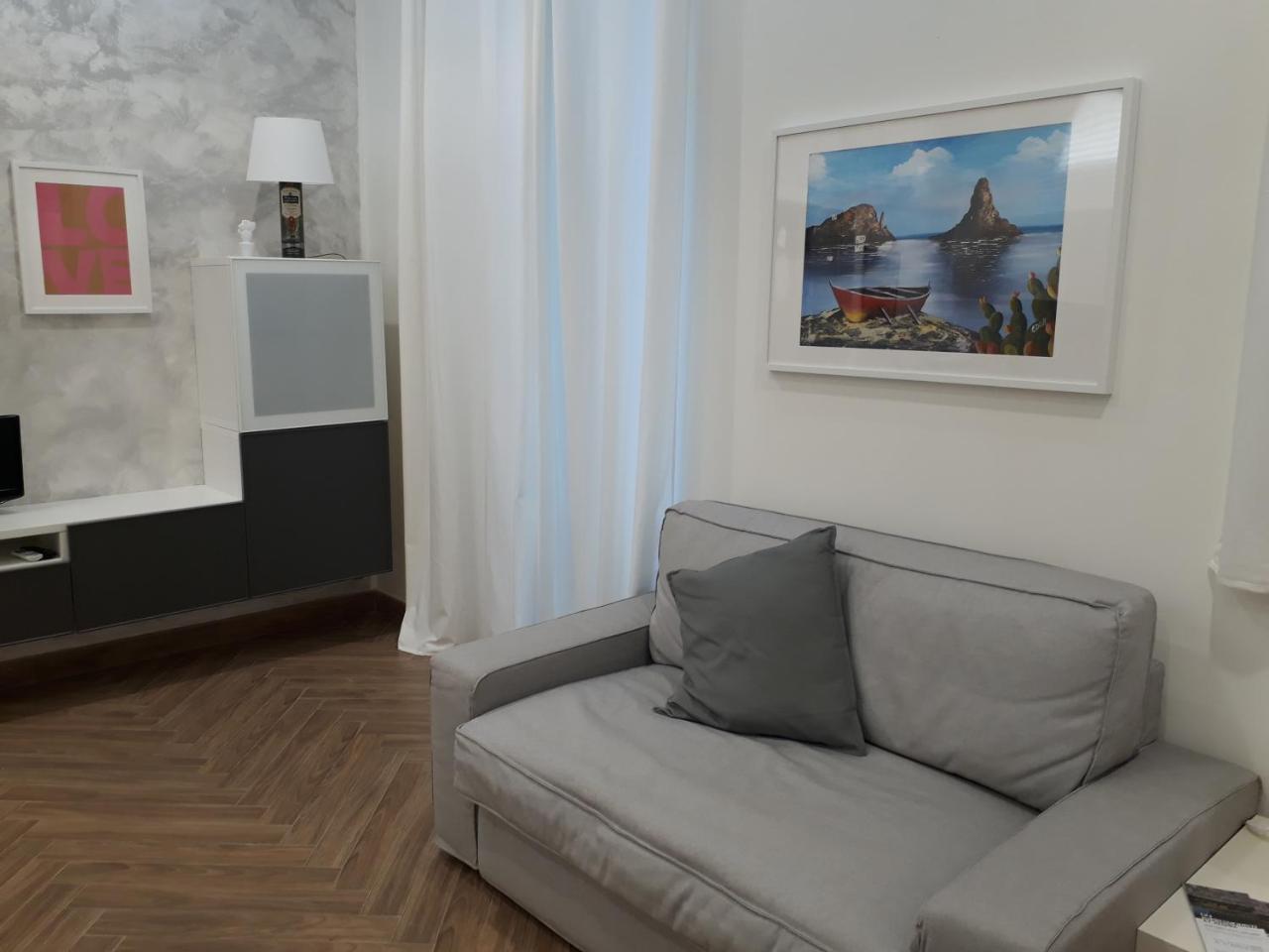 Etnea Street Apartment Catania Bagian luar foto